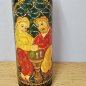 Preview: Russische Flaschen-Matroschka / Flaschenbehälter handbemalt – 32 cm – gesellige Alltagsszene– signiert