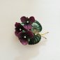 Preview: Vintage Veilchen Brosche 50er / 60er Jahre – floraler Modeschmuck mit Strass