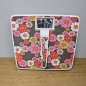 Preview: Vintage 1970s Bathroom Scale – Flower Power Floral Design with Carrying Handle