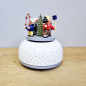Preview: Erzgebirge Spieldose KWO – Winterkinder, „Oh Tannenbaum“,  12 cm