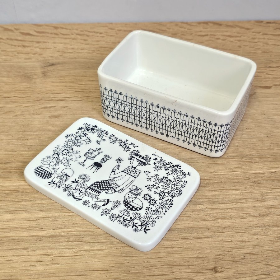 Seltene Arabia Finland Butterdose mit Deckel, Serie Emilia, Design Raija Uosikkinen, 1950er