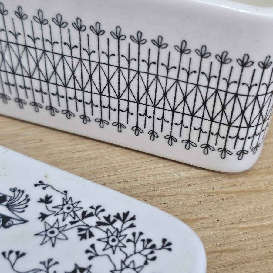 Seltene Arabia Finland Butterdose mit Deckel, Serie Emilia, Design Raija Uosikkinen, 1950er