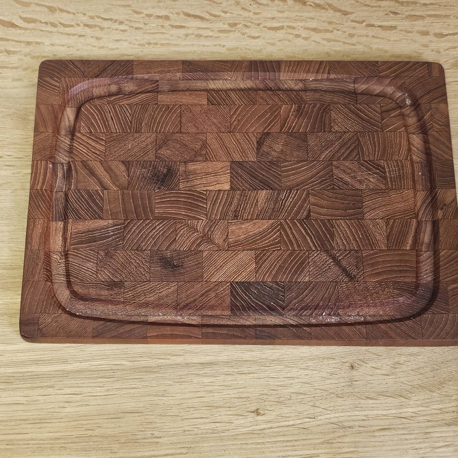 Teak Schneidebrett Broström Denmark, 1960er Jahre, mit Saftrinne