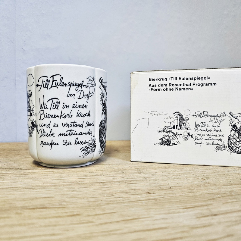 Rosenthal Bierkrug Till Eulenspiegel im Dorf– Björn Wiinblad 1975 – Originalkarton