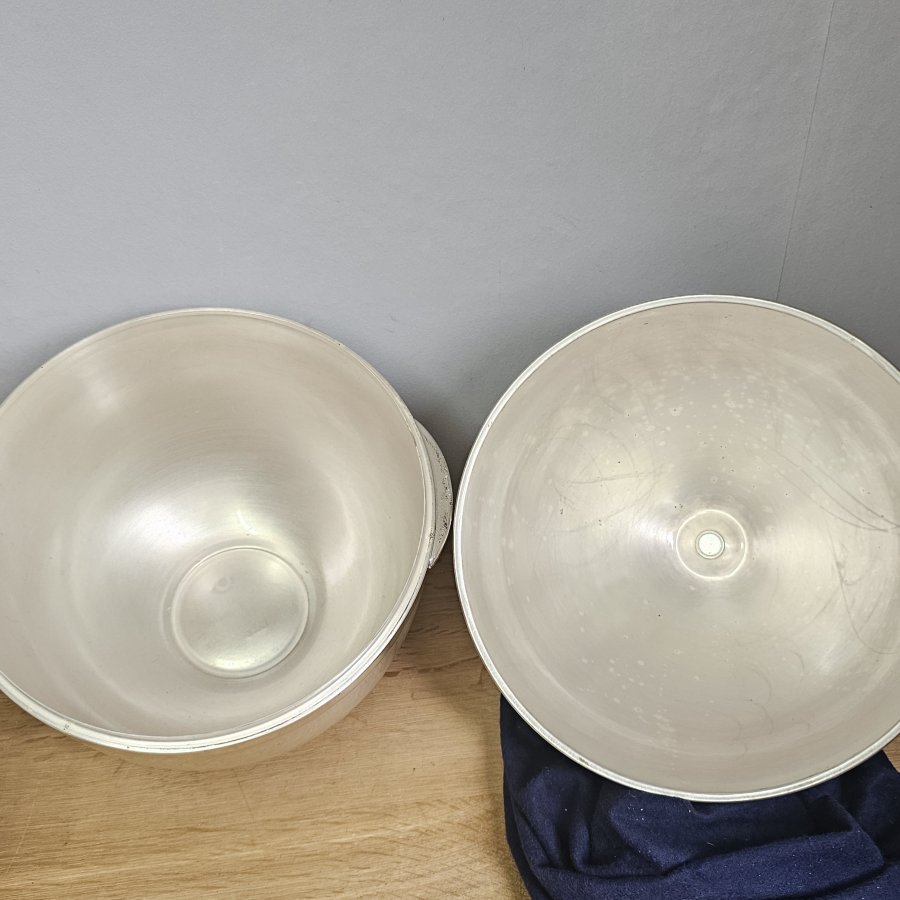 Guido Galbiati Milano Space-Age-Barset / Egg Ice Bucket Modell 0413 – Italien 1960er/70er