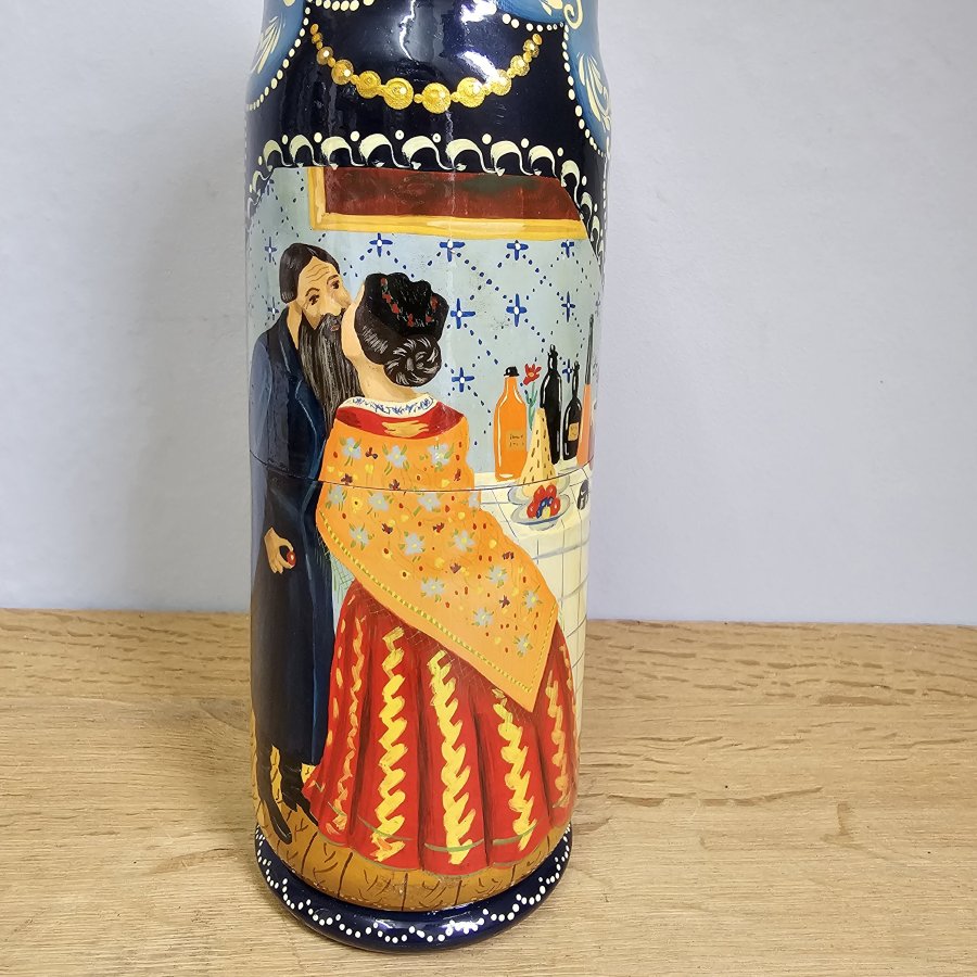Russian hand-painted bottle matryoshka / bottle holder – 32 cm – folkloric everyday scene – signed