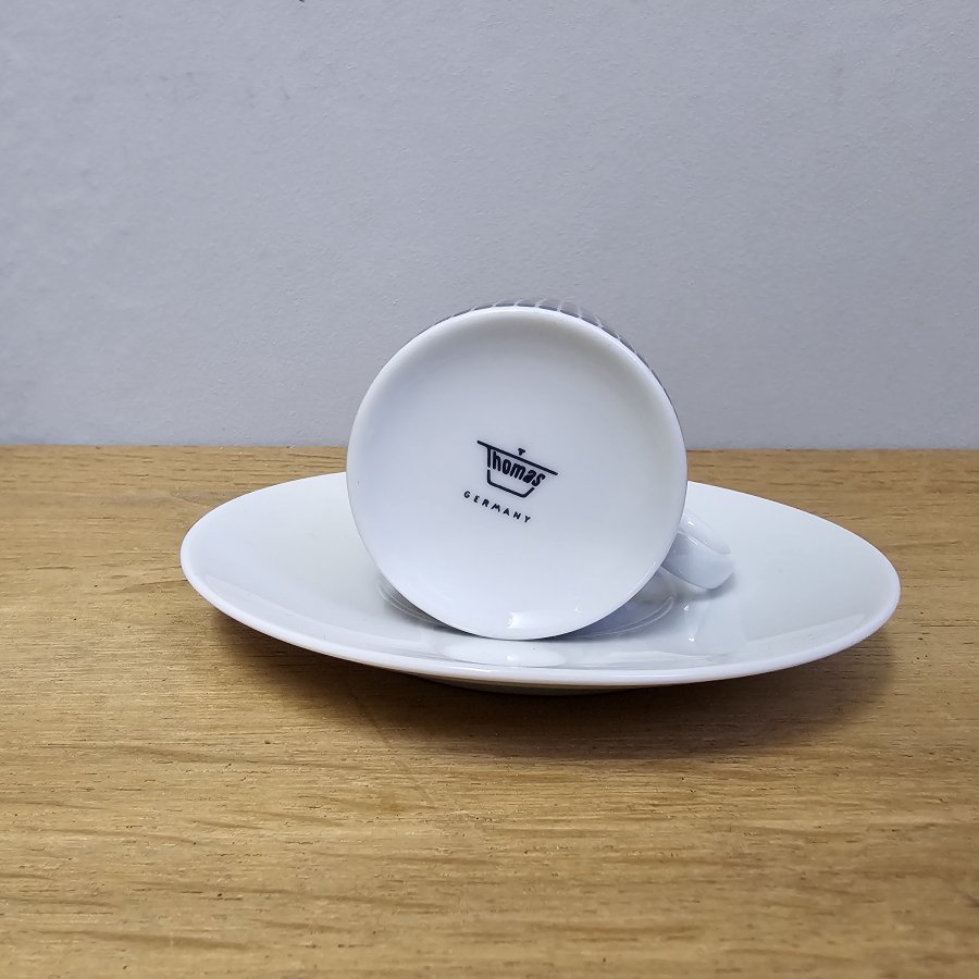Thomas Medaillon Onyx Espresso Cup and Saucer – Hans Theo Baumann