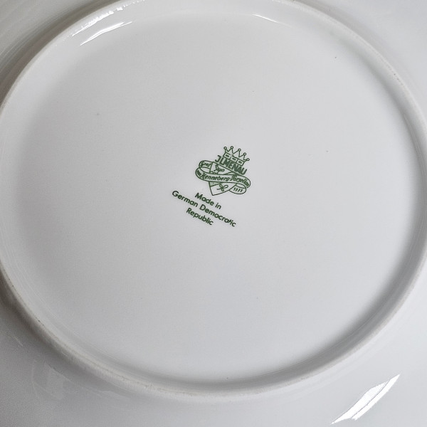 Graf von Henneberg Strawberry Coffee Set – GDR