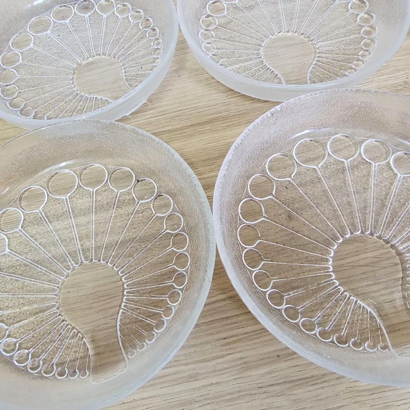 Pressglas-Set 70er | Pfau-Dekor | Butterdose, Servierplatte & 6 Schälchen | Süßmuth zugeschrieben