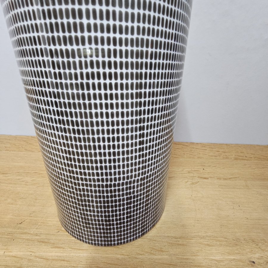Thomas Medaillon Onyx Vase 10.6 in – Hans Theo Baumann – Large Version