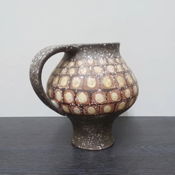EFL  Vase