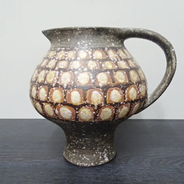 EFL  Vase