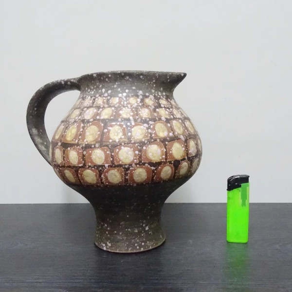 EFL  Vase