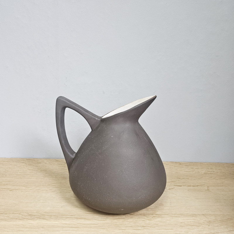 Marei vase 48-19, 1950s, pitcher shape, sgraffito ,flying ducks