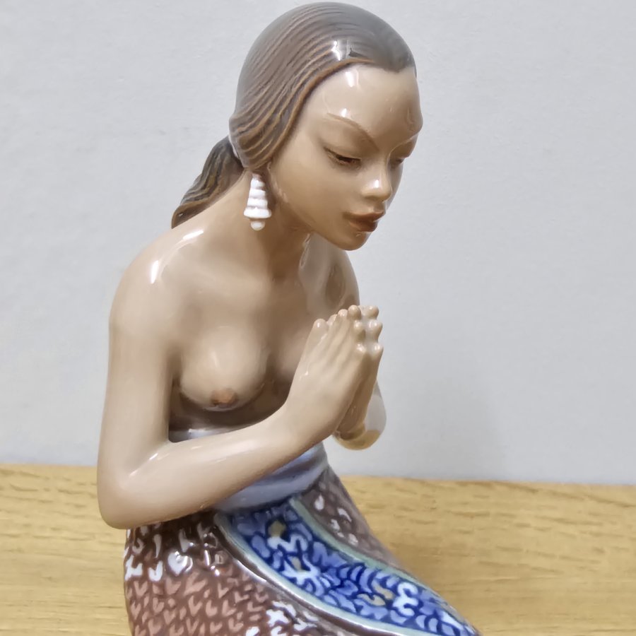 Dahl Jensen / DJ Copenhagen Porzellanfigur – Betende Figur –Evening Prayer - Form 1253 – 1. Wahl