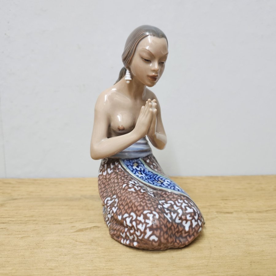 Dahl Jensen / DJ Copenhagen Porzellanfigur – Betende Figur –Evening Prayer - Form 1253 – 1. Wahl