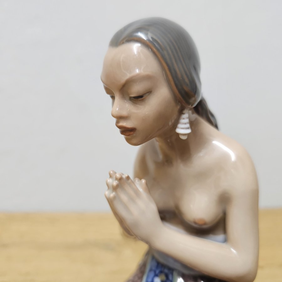Dahl Jensen / DJ Copenhagen Porzellanfigur – Betende Figur –Evening Prayer - Form 1253 – 1. Wahl