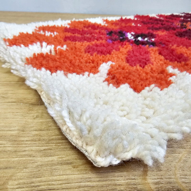 70er Jahre Wandteppich Handgeknüpft – Orange, Rot & Creme