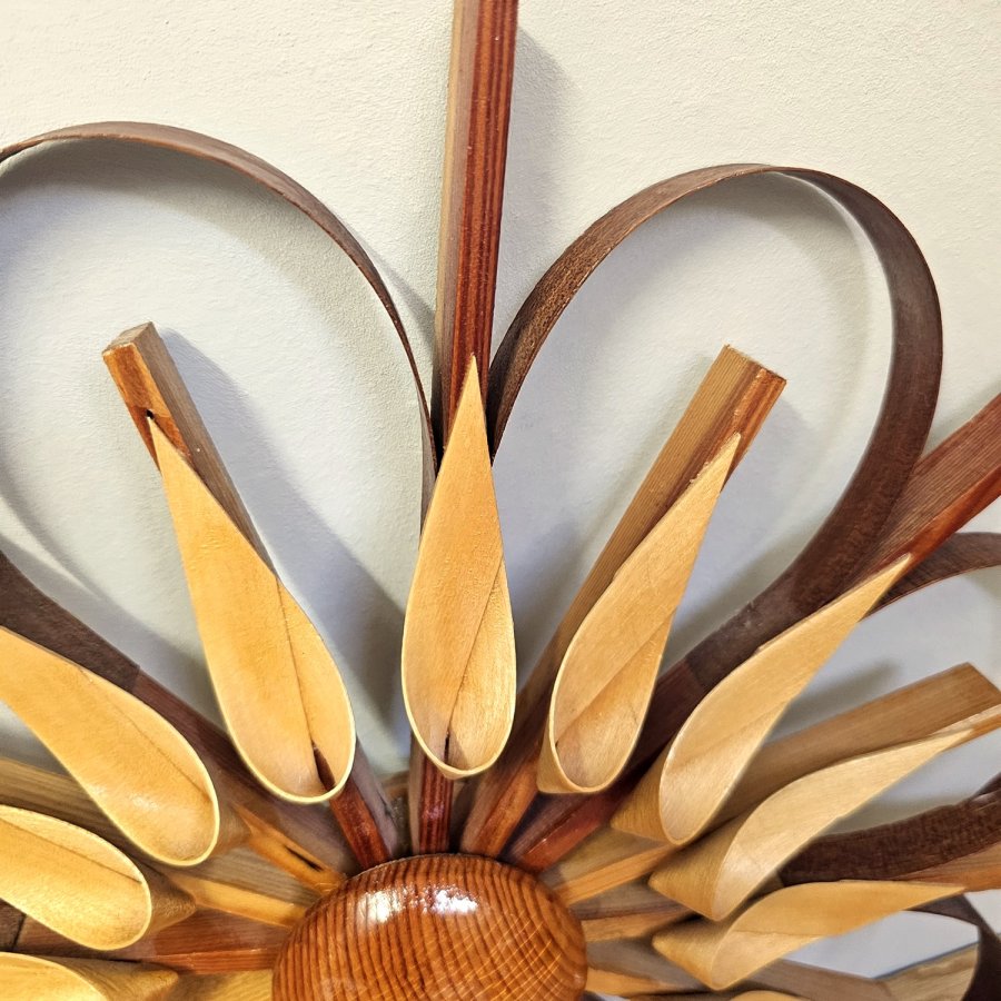 Große DDR Spanblume / Spanstern • Erzgebirge Spanschmuck • Wanddeko aus Holzspan (1960er)