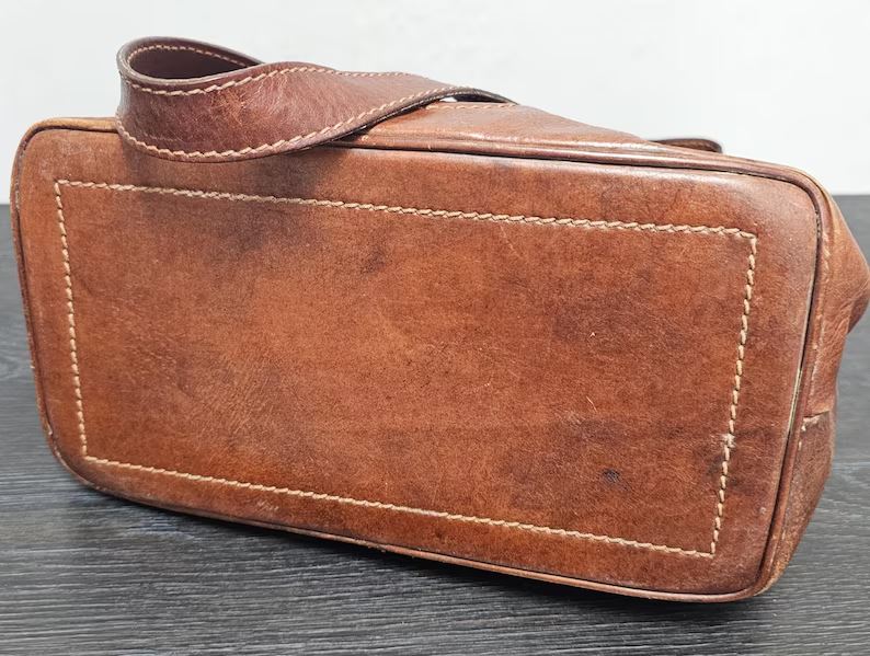 Cartable Vintage THE BRIDGE En Cuir Véritable - Taille A4, Couleur Marron, Occasion En Très Bon état Général