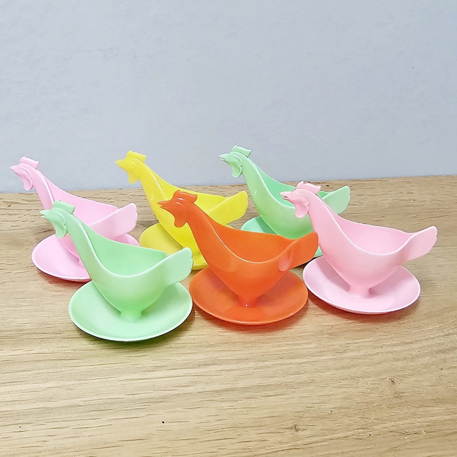 6er-Set Sonja Plastik Eierbecher Huhn · Original DDR · 70er · Pastell