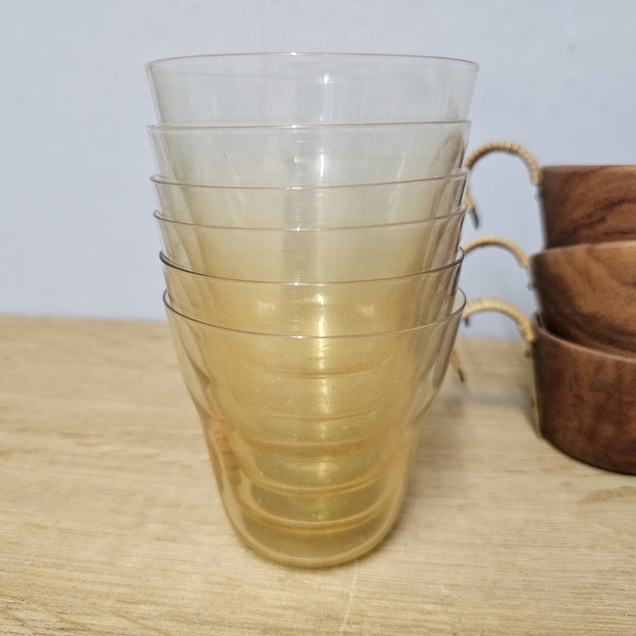 6 Midcentury Teetassen 50er Jahre Teak & bernsteinfarbenes Glas Auböck Stil