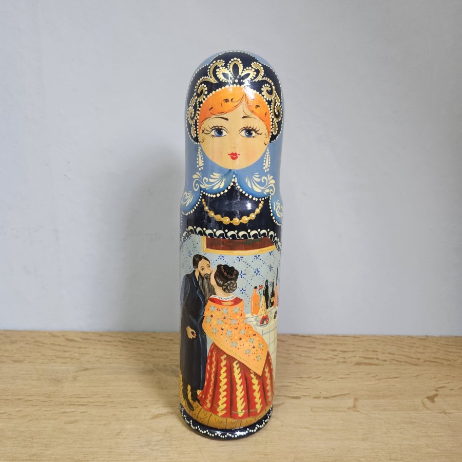Russian hand-painted bottle matryoshka / bottle holder – 32 cm – folkloric everyday scene – signed