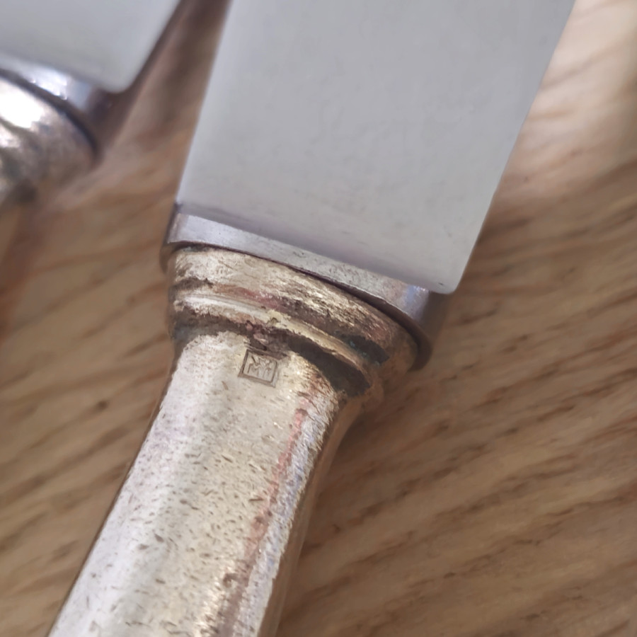 WMF 900 Dinner Knives 23 cm