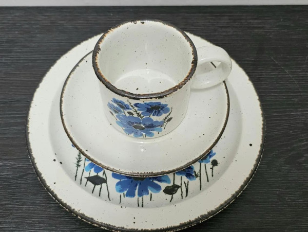 Stonehenge Midwinter Spring Blue 3-Piece Set (1970s)