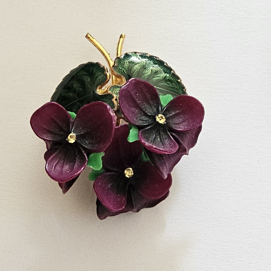 Vintage Veilchen Brosche 50er / 60er Jahre – floraler Modeschmuck mit Strass