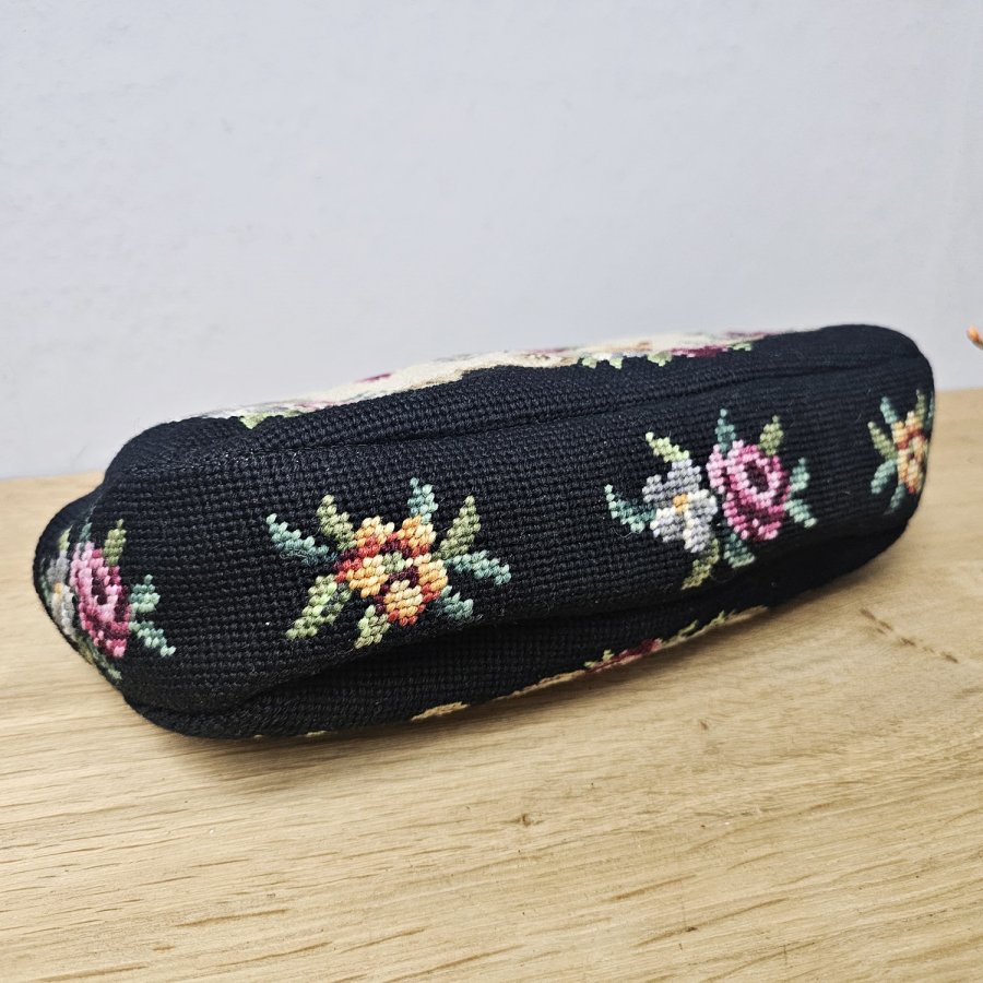 Vintage Gobelin Handtasche 60er Jahre mit Needlepoint Stickerei in Handarbeit