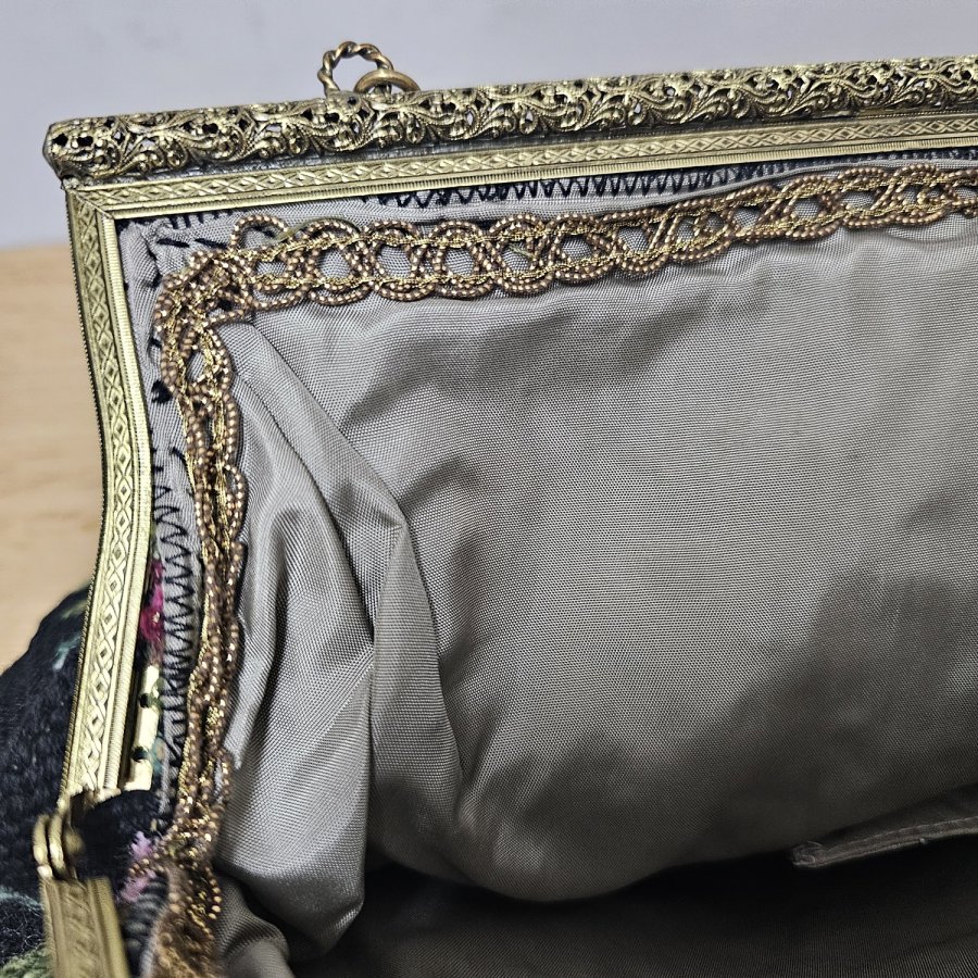 Vintage Gobelin Handtasche 60er Jahre mit Needlepoint Stickerei in Handarbeit