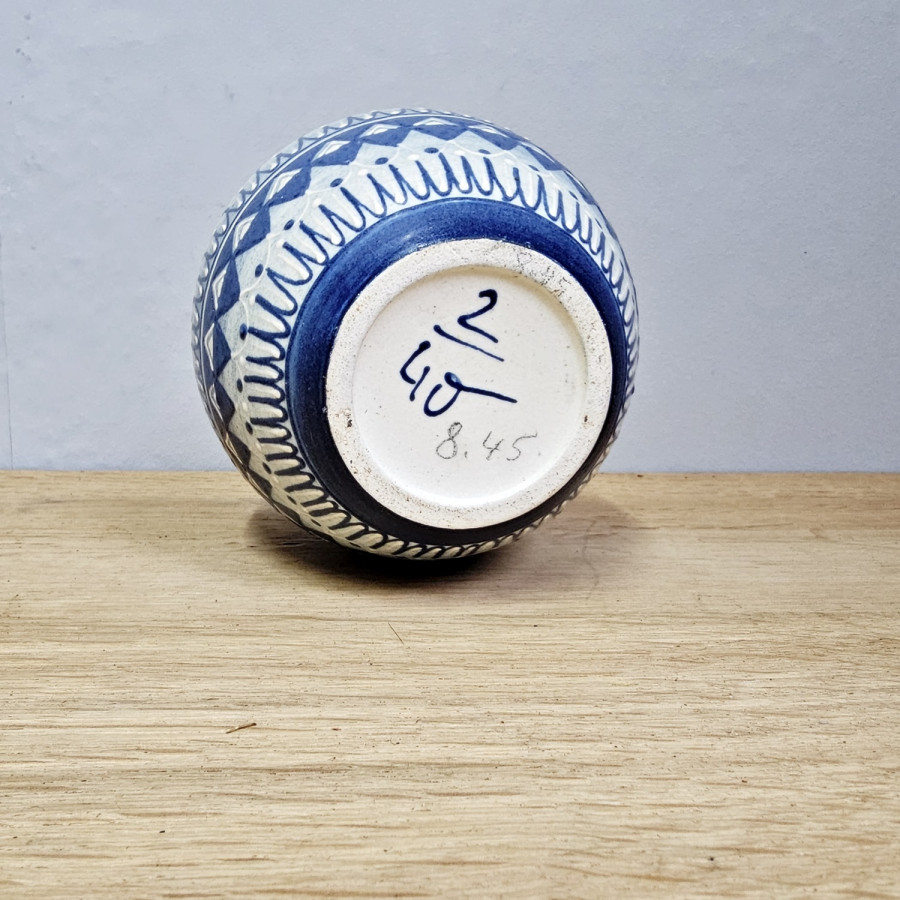 Handbemalte Studio Keramikvase – blau-weiß,  ca. 17 cm