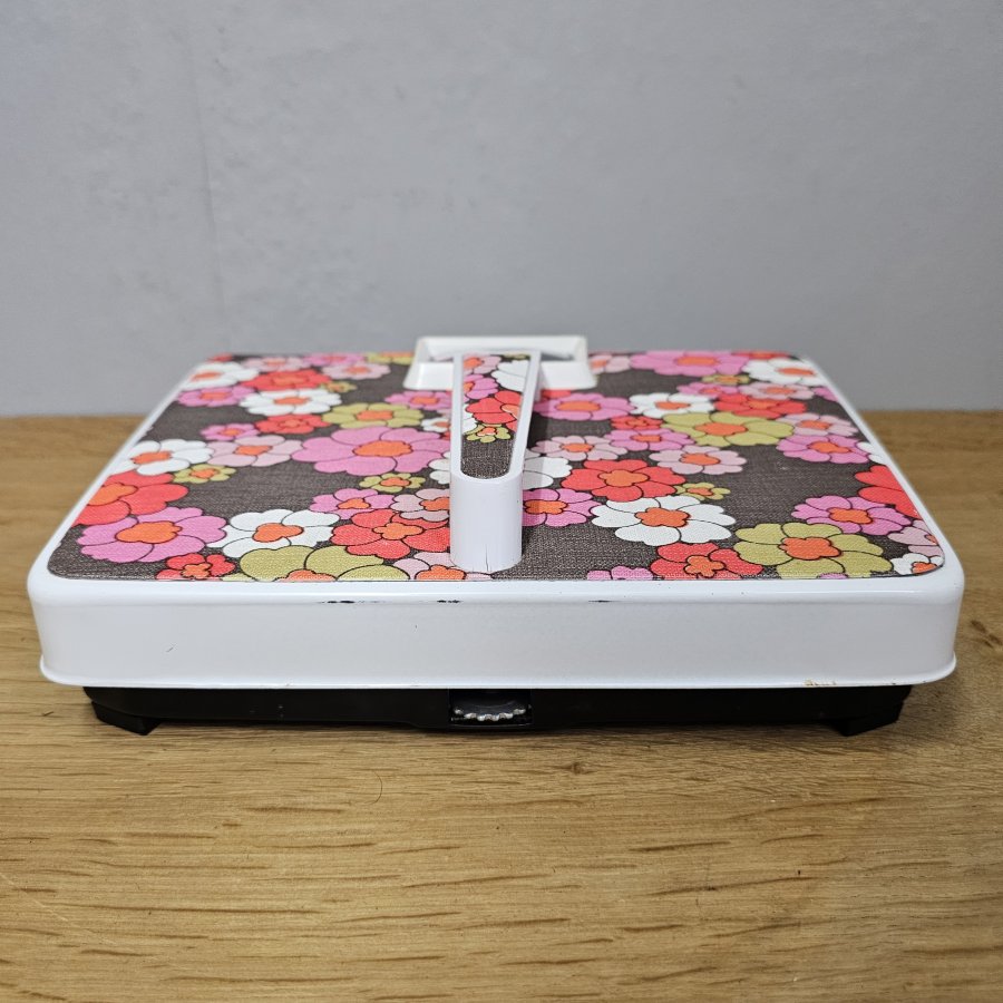 Vintage 1970s Bathroom Scale – Flower Power Floral Design with Carrying Handle
