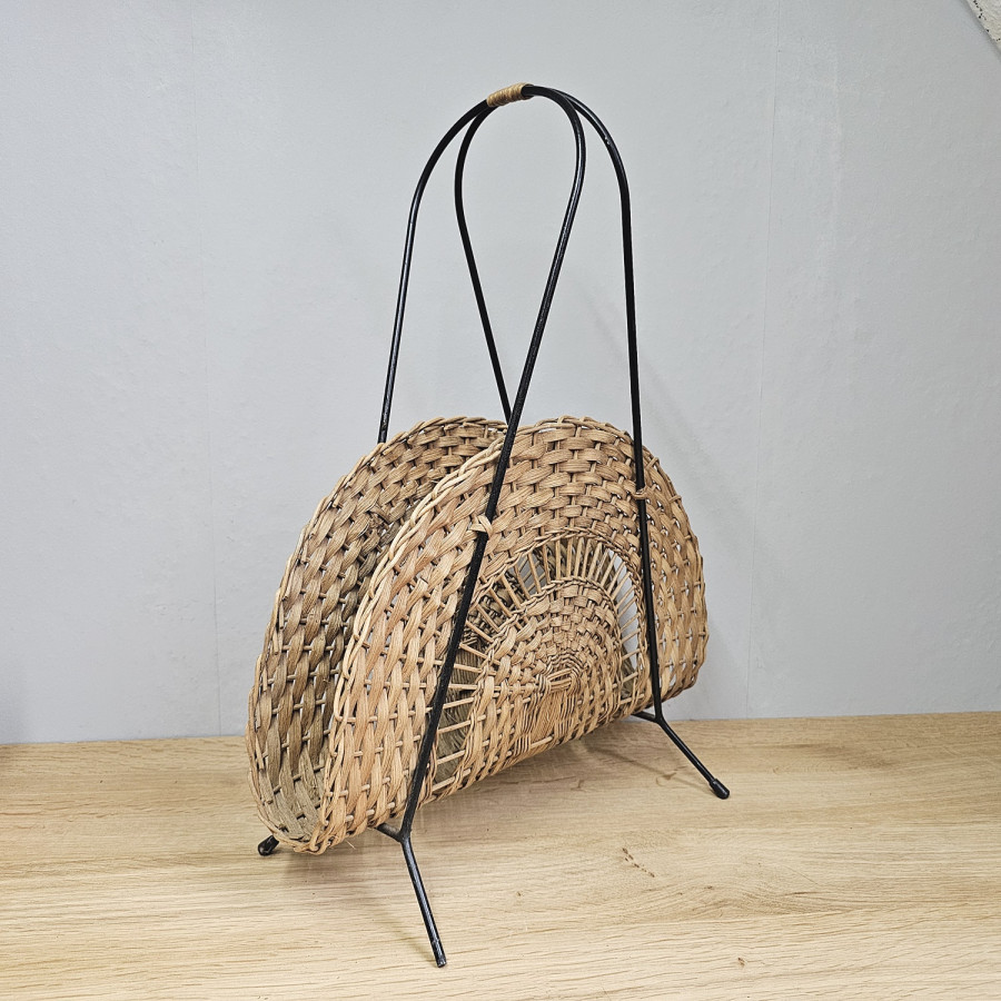 Vintage Mid-Century Zeitungsständer aus Rattan und Metall, 1950er