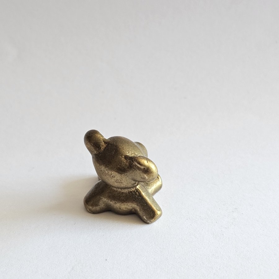 Walter Bosse Bär / Teddy – Messingminiatur, 1,6 cm