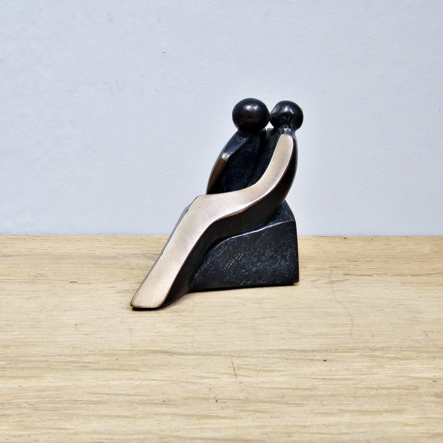 Luise Kött‑Gärtner „Love“ – Bronze-Skulptur, Serie Harmonie