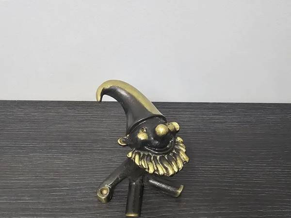Walter Bosse bronze dwarf