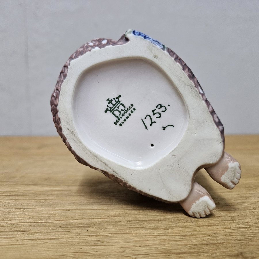 Dahl Jensen / DJ Copenhagen Porzellanfigur – Betende Figur –Evening Prayer - Form 1253 – 1. Wahl