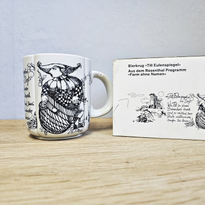 Rosenthal Bierkrug Till Eulenspiegel im Dorf– Björn Wiinblad 1975 – Originalkarton