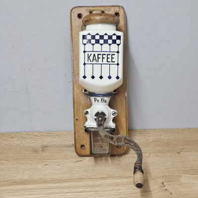 Jugendstil/Art Deco  Wandkaffeemühle von PeDe
