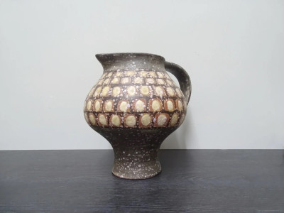 EFL  Vase