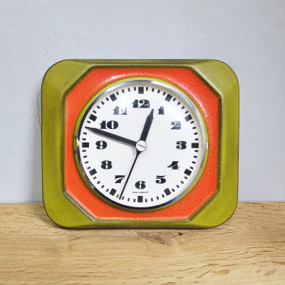 VDO Keramik Küchenuhr, 1970er Jahre, Grün-Orange, Junghans Quarzwerk