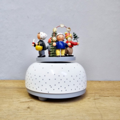Erzgebirge Spieldose KWO – Winterkinder, „Oh Tannenbaum“,  12 cm